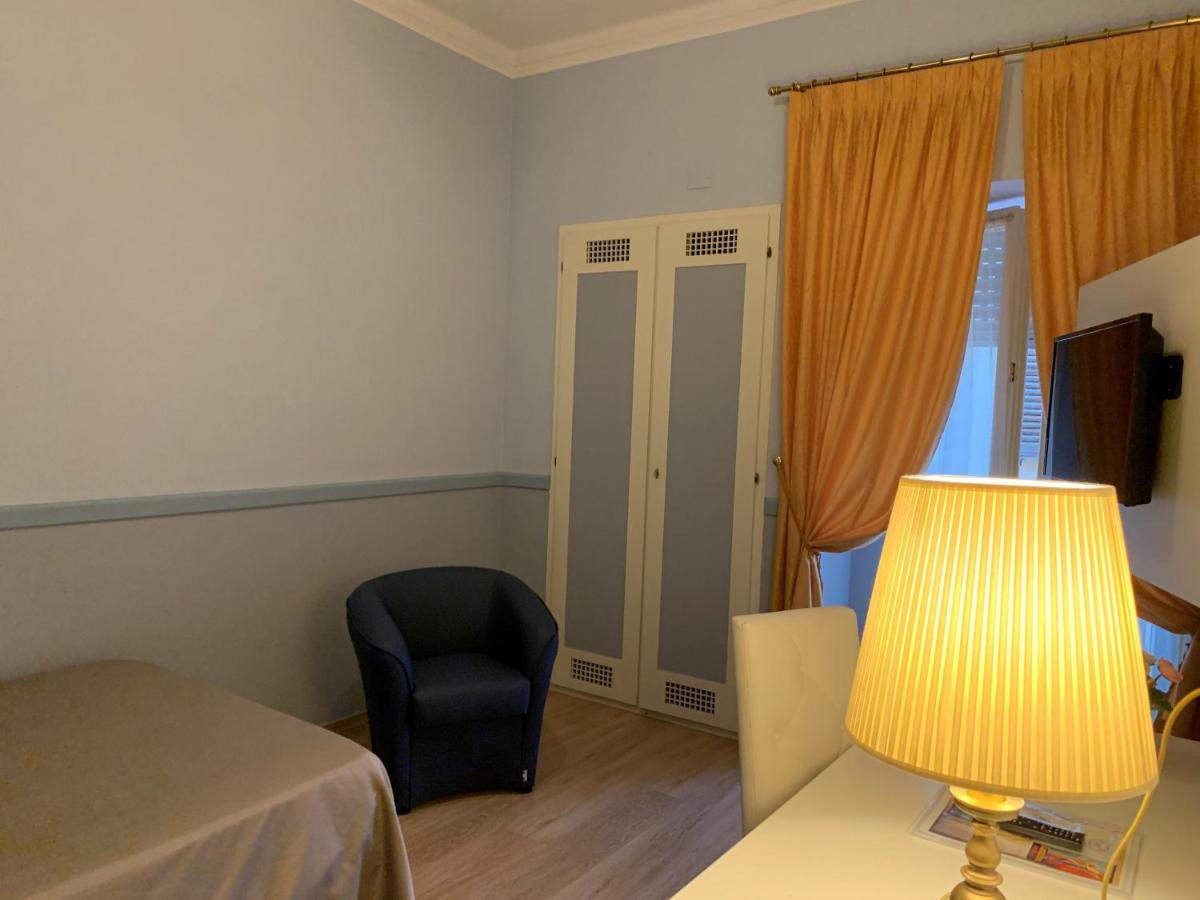 Hotel Roma โบโลญญา ภายนอก รูปภาพ