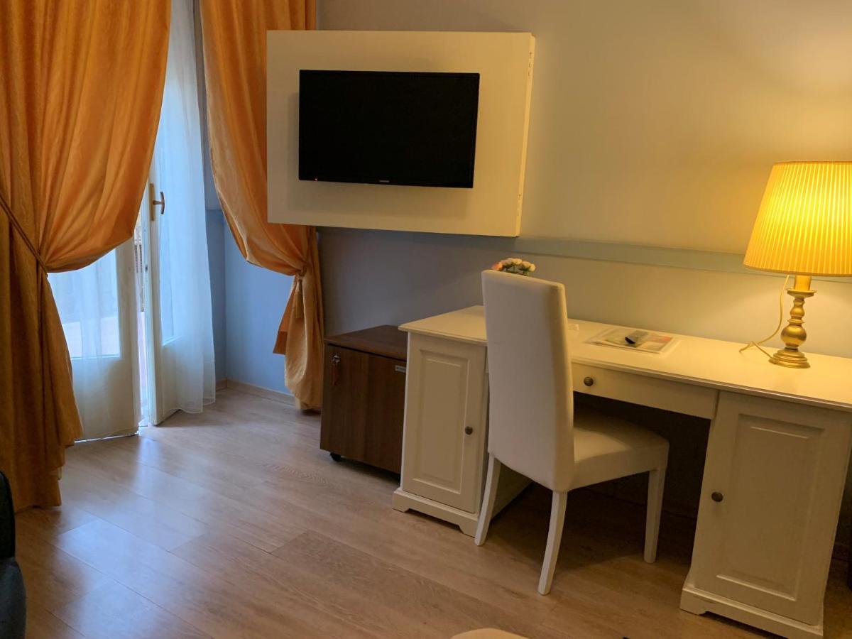 Hotel Roma โบโลญญา ภายนอก รูปภาพ