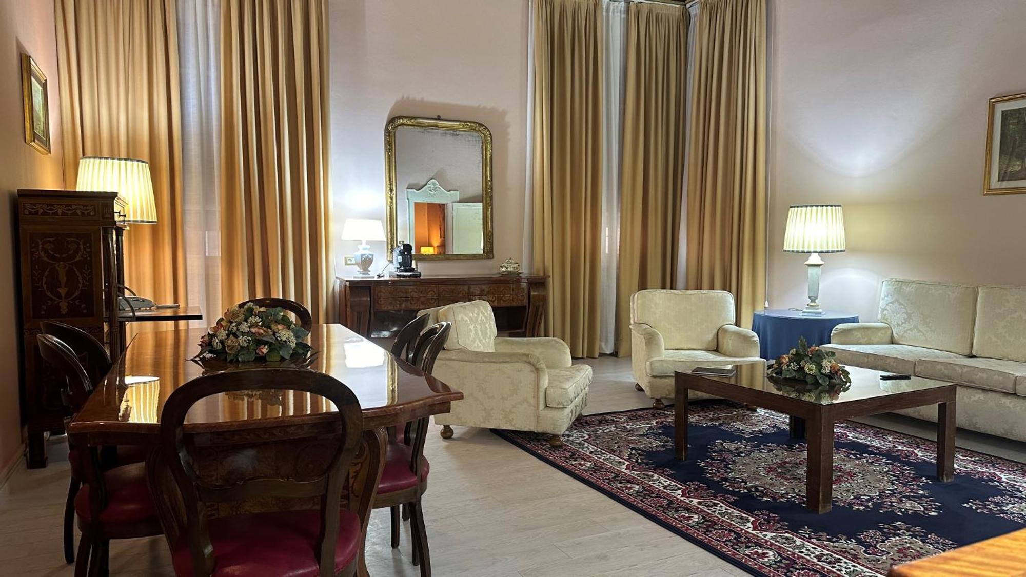 Hotel Roma โบโลญญา ภายนอก รูปภาพ