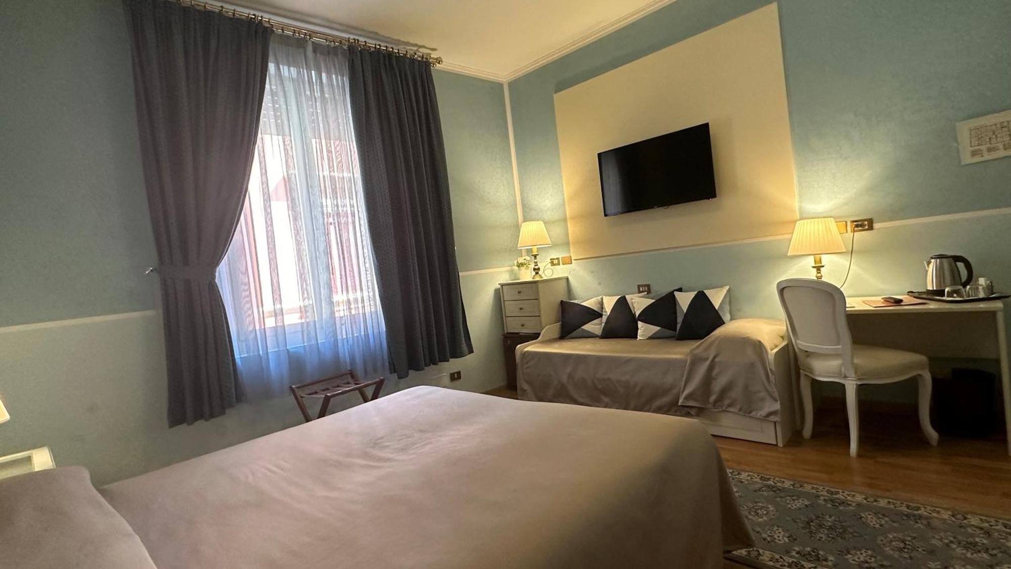 Hotel Roma โบโลญญา ภายนอก รูปภาพ
