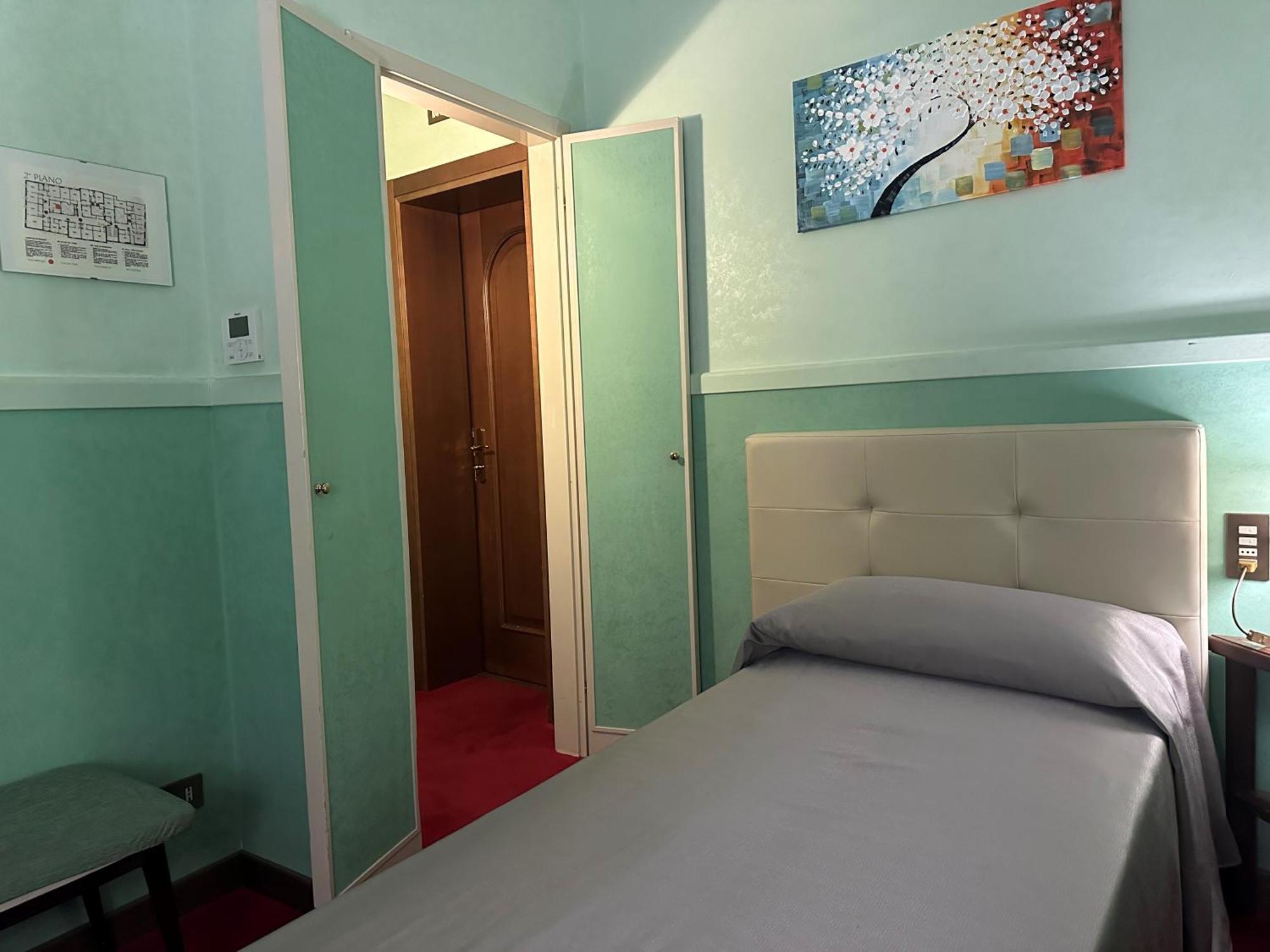 Hotel Roma โบโลญญา ภายนอก รูปภาพ